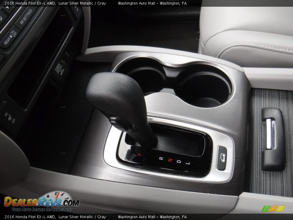 2016 Honda Pilot EX-L AWD Lunar Silver Metallic / Gray Photo #17