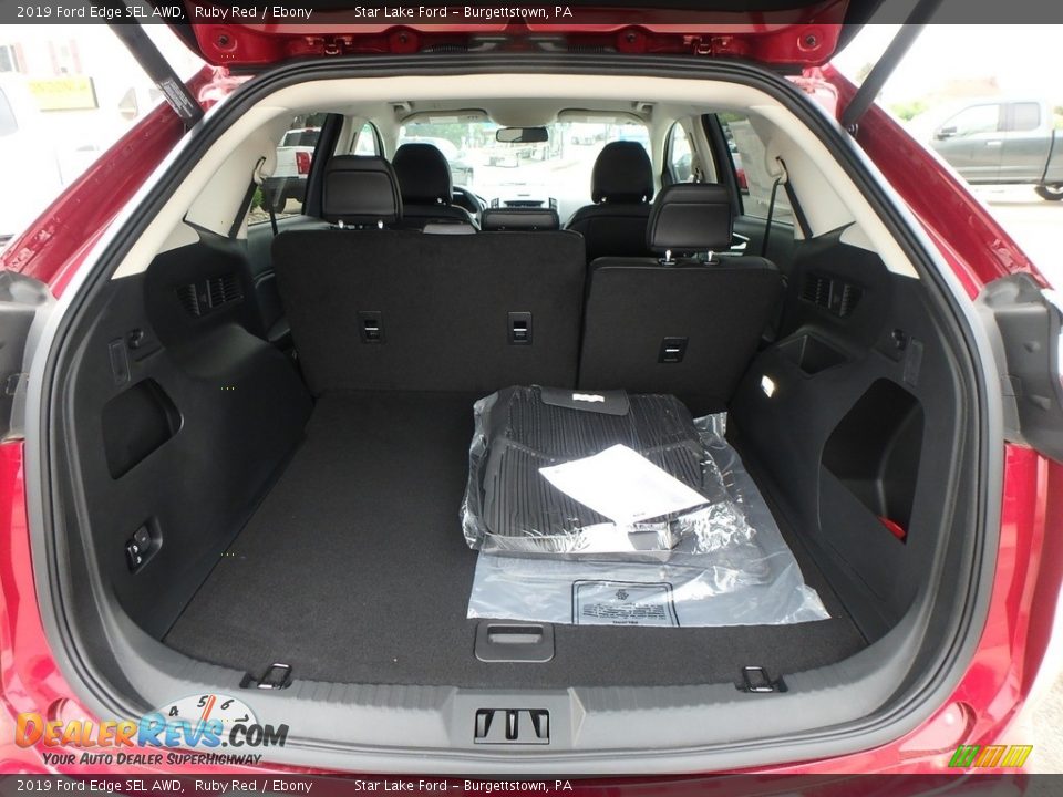 2019 Ford Edge SEL AWD Trunk Photo #7