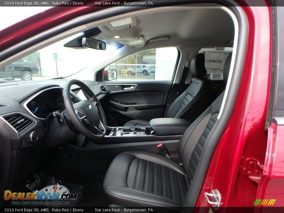 Front Seat of 2019 Ford Edge SEL AWD Photo #10