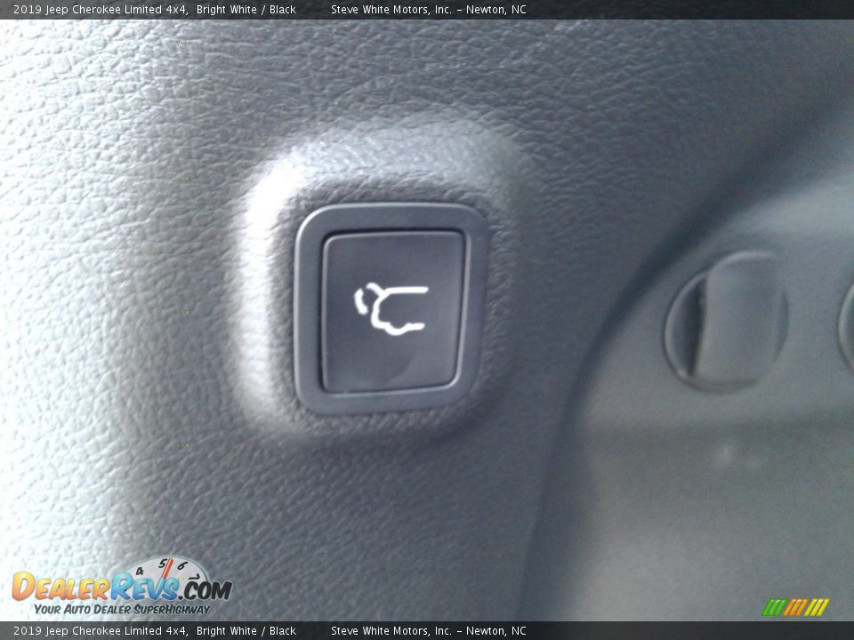 2019 Jeep Cherokee Limited 4x4 Bright White / Black Photo #12