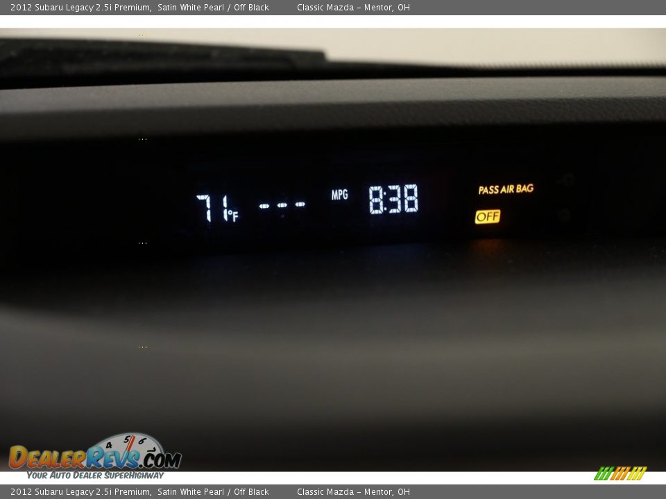 2012 Subaru Legacy 2.5i Premium Satin White Pearl / Off Black Photo #11