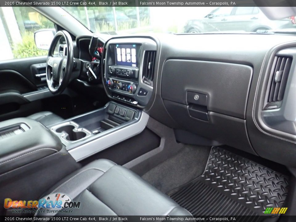 2016 Chevrolet Silverado 1500 LTZ Crew Cab 4x4 Black / Jet Black Photo #11