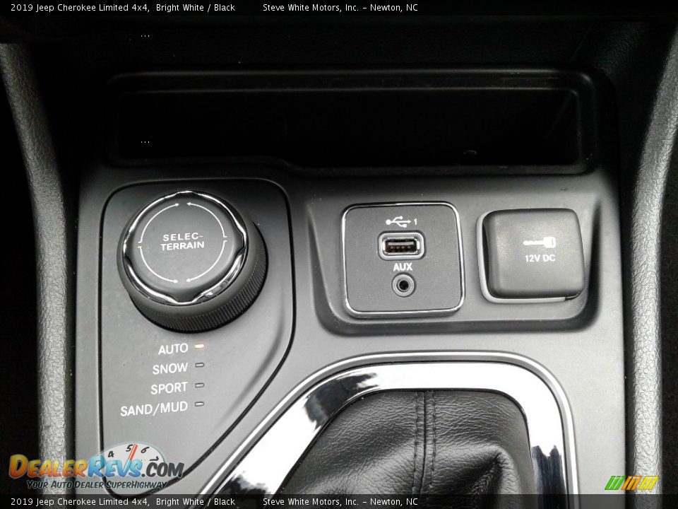 2019 Jeep Cherokee Limited 4x4 Bright White / Black Photo #27