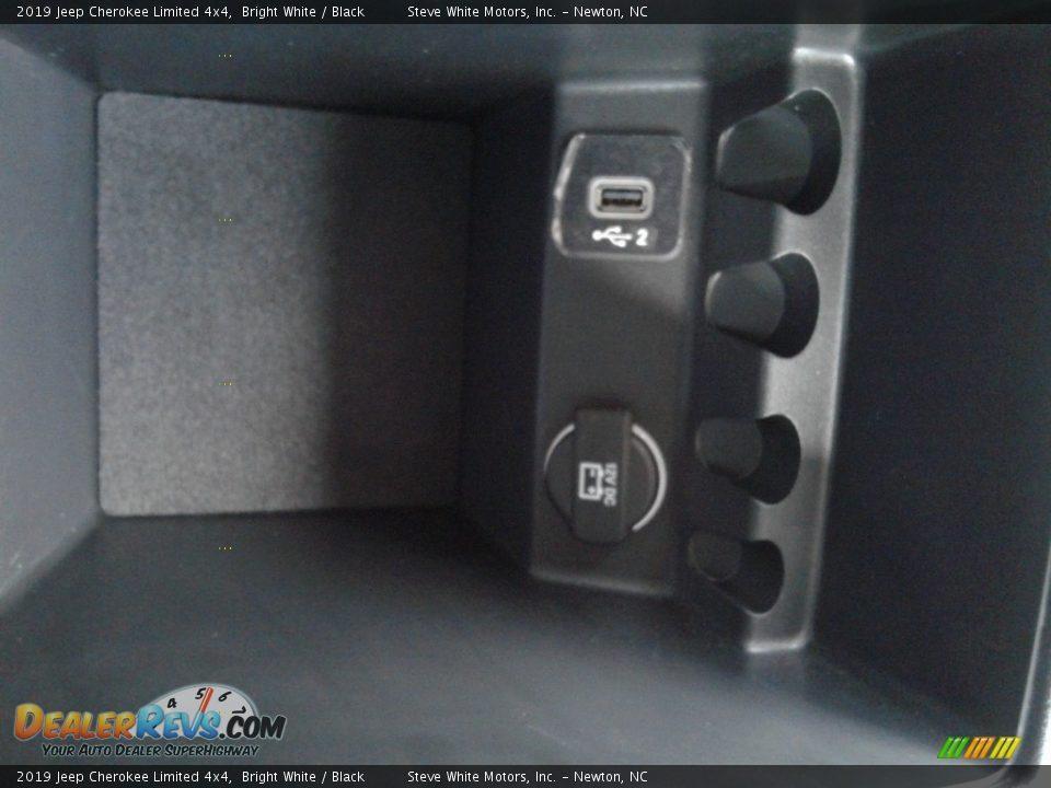 2019 Jeep Cherokee Limited 4x4 Bright White / Black Photo #29