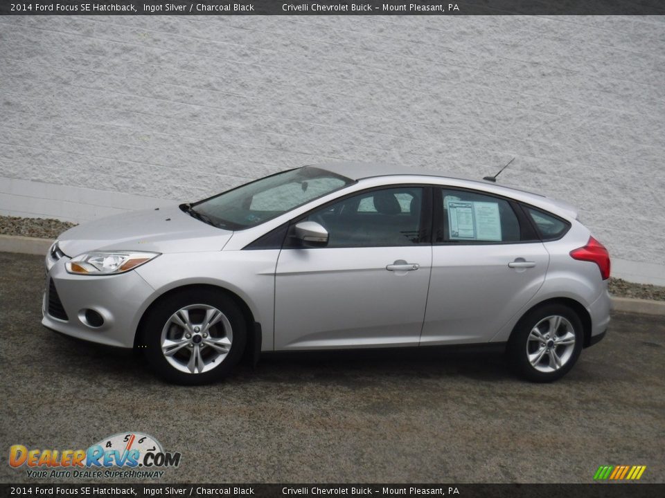 2014 Ford Focus SE Hatchback Ingot Silver / Charcoal Black Photo #2