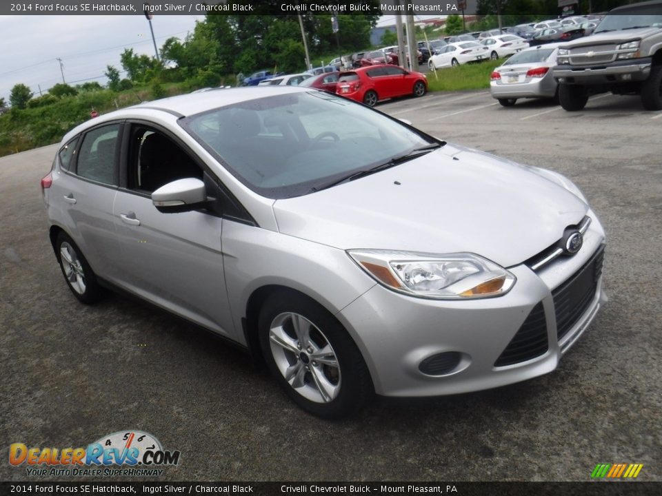 2014 Ford Focus SE Hatchback Ingot Silver / Charcoal Black Photo #5