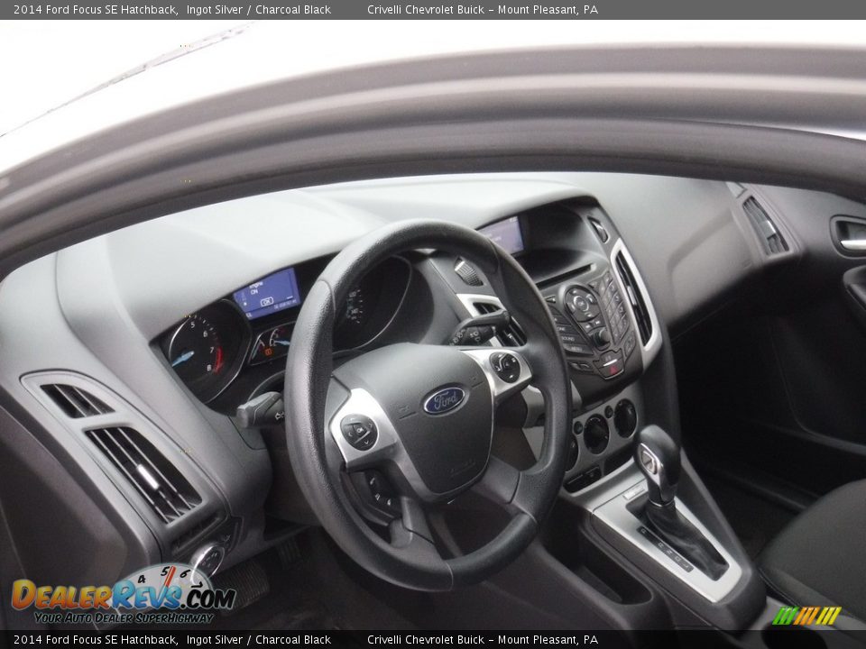 2014 Ford Focus SE Hatchback Ingot Silver / Charcoal Black Photo #12