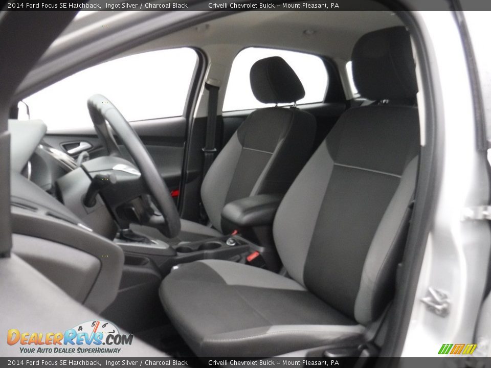 2014 Ford Focus SE Hatchback Ingot Silver / Charcoal Black Photo #14