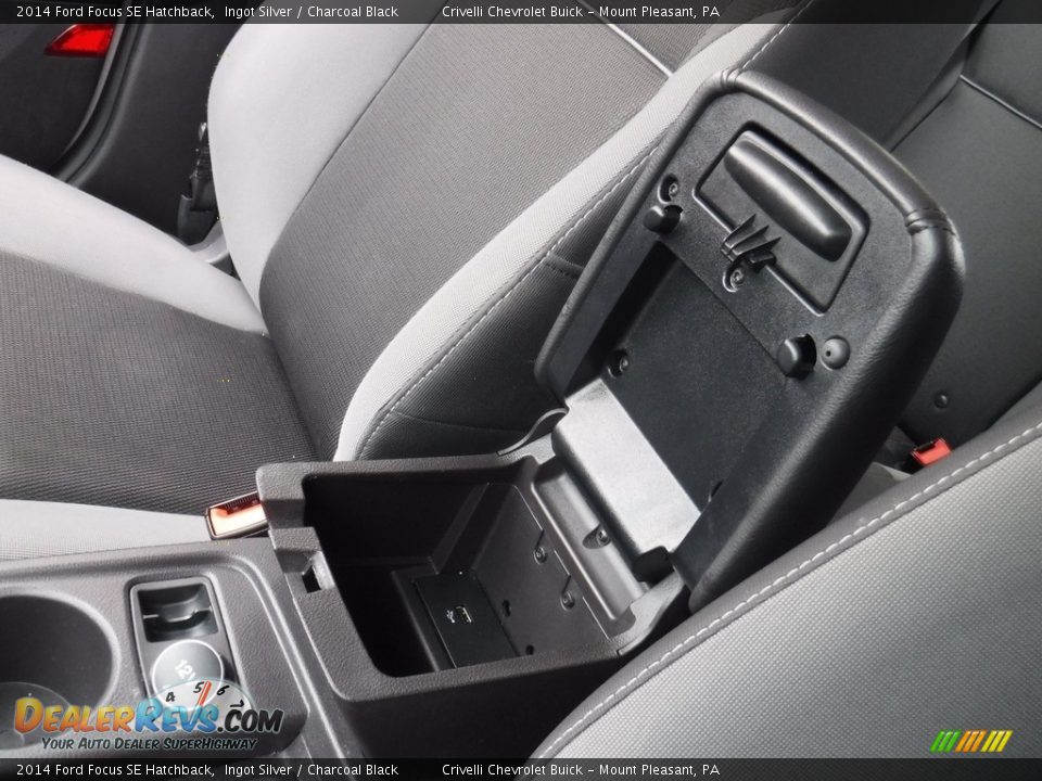 2014 Ford Focus SE Hatchback Ingot Silver / Charcoal Black Photo #20