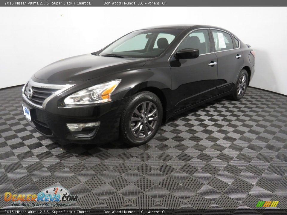 2015 Nissan Altima 2.5 S Super Black / Charcoal Photo #7