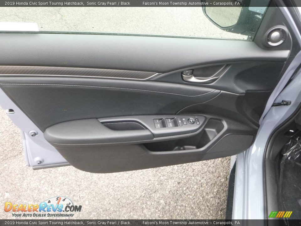 Door Panel of 2019 Honda Civic Sport Touring Hatchback Photo #11