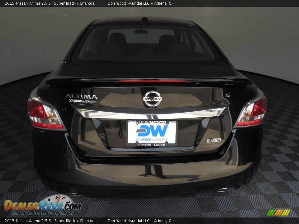 2015 Nissan Altima 2.5 S Super Black / Charcoal Photo #11