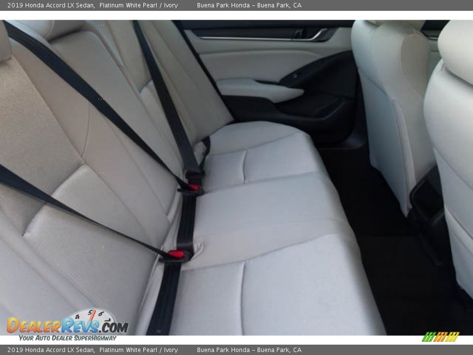 2019 Honda Accord LX Sedan Platinum White Pearl / Ivory Photo #22