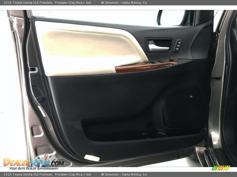 2016 Toyota Sienna XLE Premium Predawn Gray Mica / Ash Photo #25