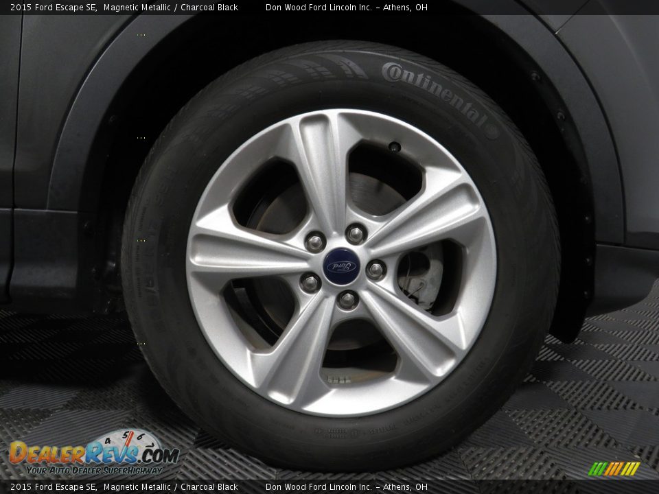 2015 Ford Escape SE Magnetic Metallic / Charcoal Black Photo #17