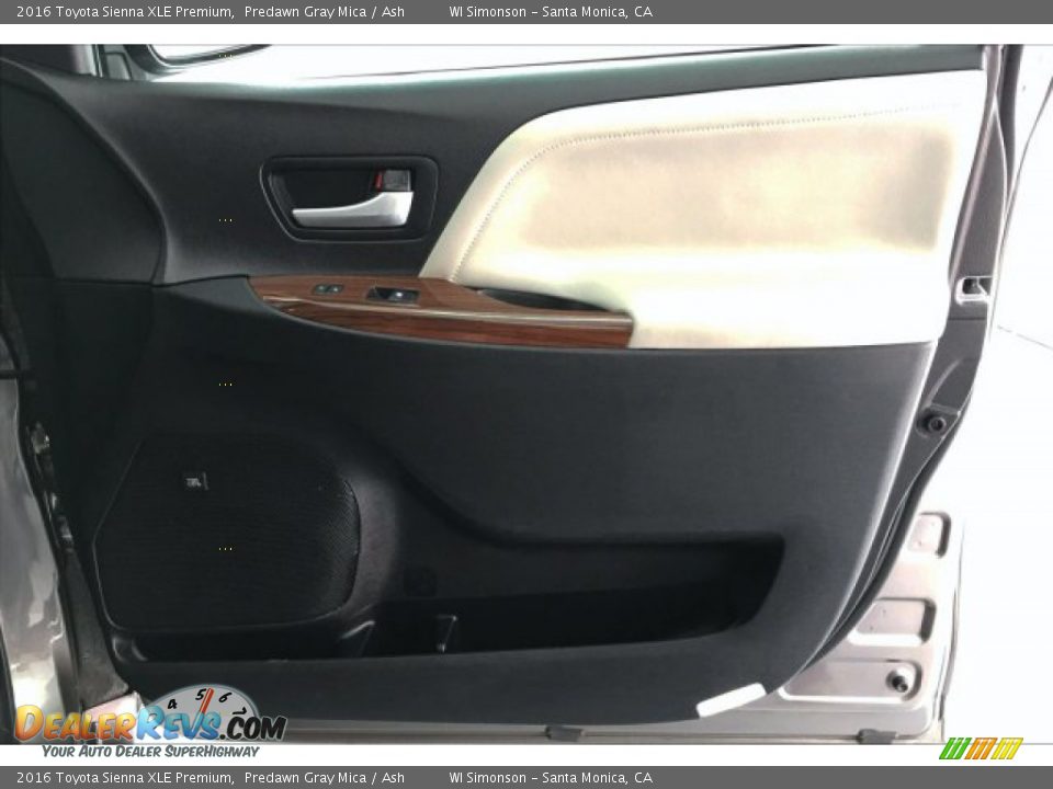 2016 Toyota Sienna XLE Premium Predawn Gray Mica / Ash Photo #30