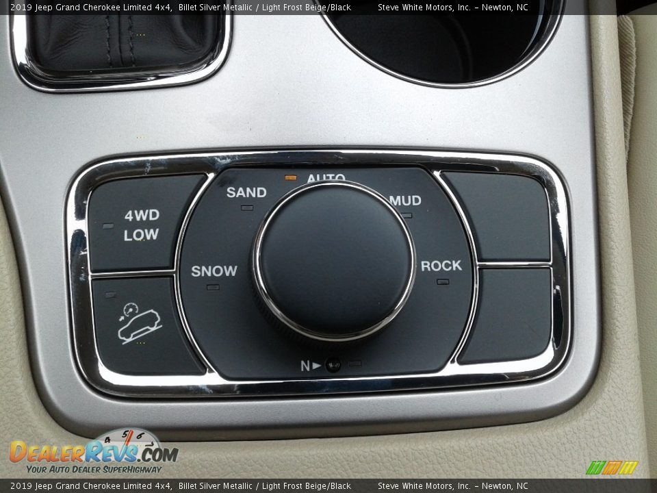 2019 Jeep Grand Cherokee Limited 4x4 Billet Silver Metallic / Light Frost Beige/Black Photo #29