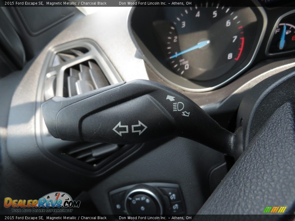 2015 Ford Escape SE Magnetic Metallic / Charcoal Black Photo #35