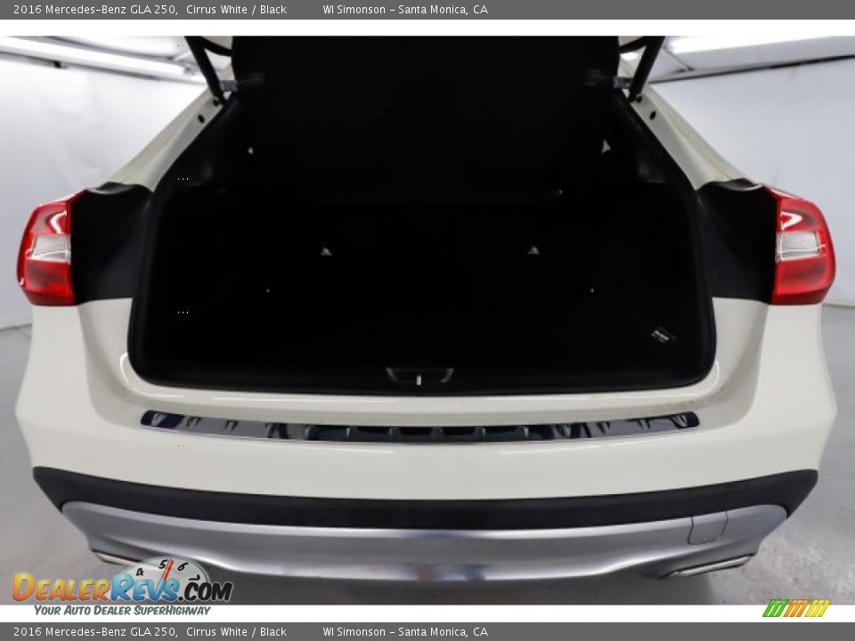 2016 Mercedes-Benz GLA 250 Cirrus White / Black Photo #7