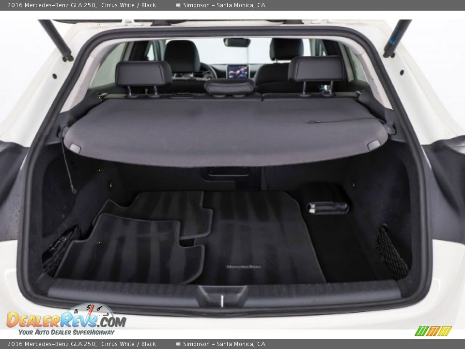 2016 Mercedes-Benz GLA 250 Cirrus White / Black Photo #8