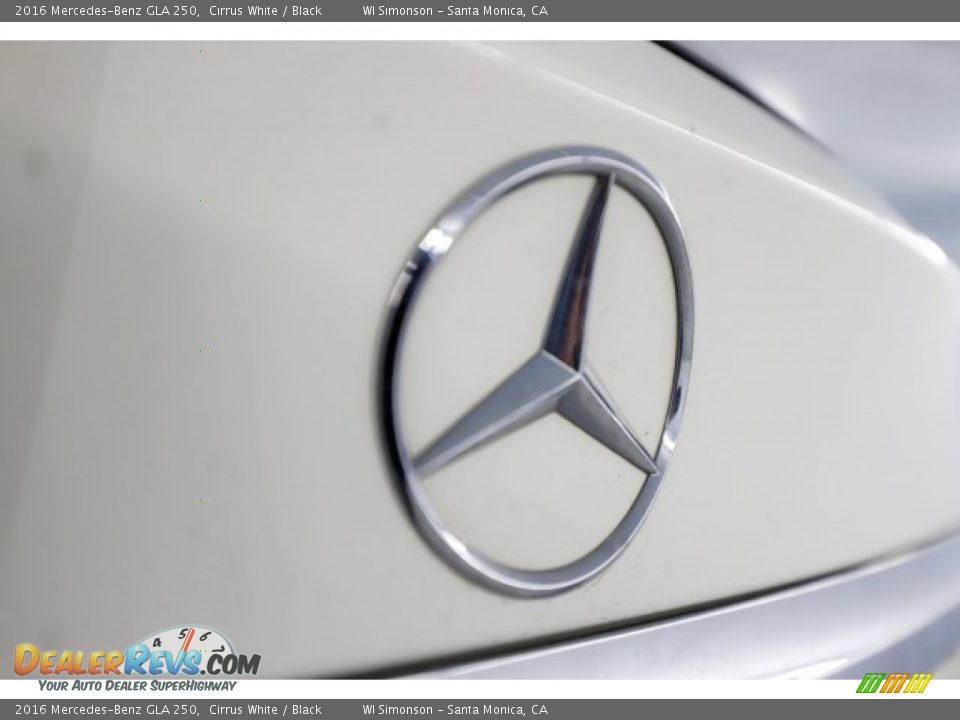 2016 Mercedes-Benz GLA 250 Cirrus White / Black Photo #9