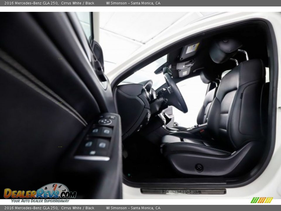2016 Mercedes-Benz GLA 250 Cirrus White / Black Photo #21