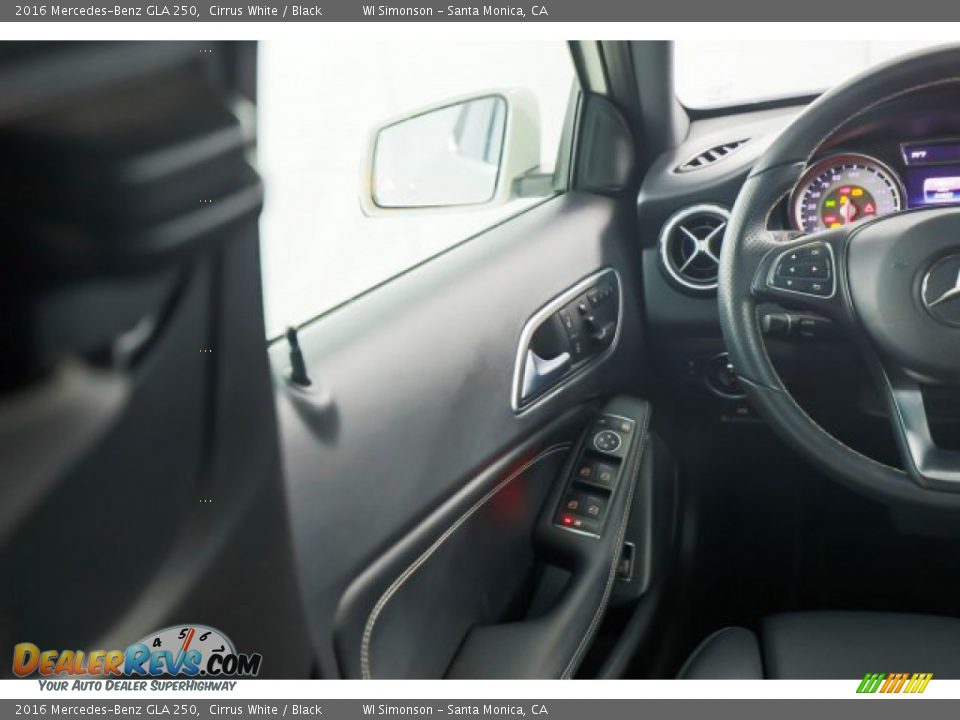 2016 Mercedes-Benz GLA 250 Cirrus White / Black Photo #24