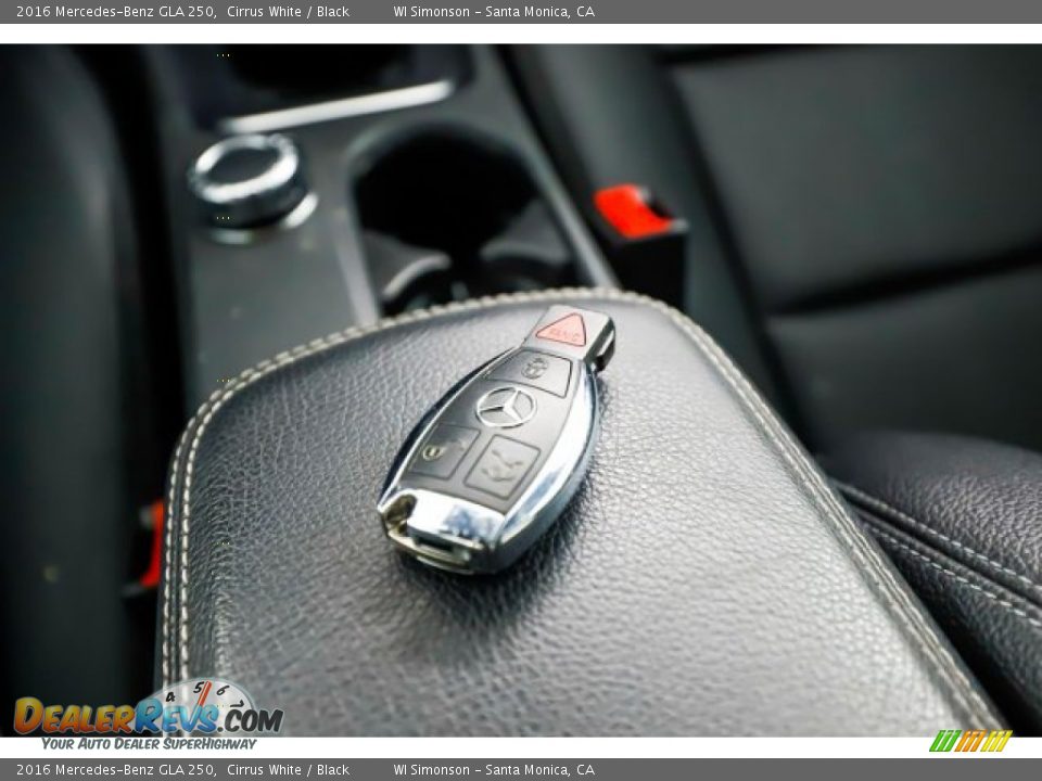 2016 Mercedes-Benz GLA 250 Cirrus White / Black Photo #28