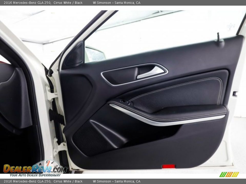 2016 Mercedes-Benz GLA 250 Cirrus White / Black Photo #31