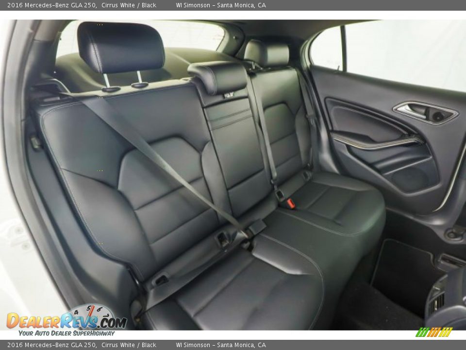 2016 Mercedes-Benz GLA 250 Cirrus White / Black Photo #34