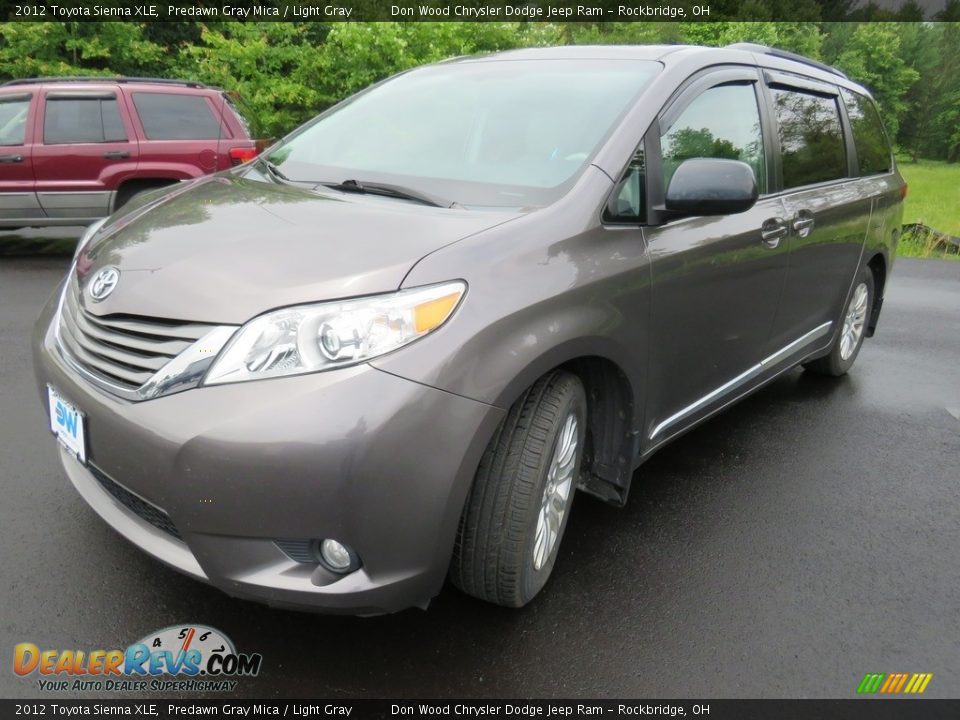 2012 Toyota Sienna XLE Predawn Gray Mica / Light Gray Photo #9