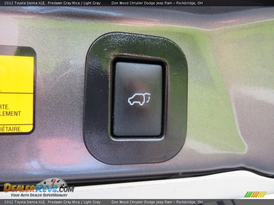2012 Toyota Sienna XLE Predawn Gray Mica / Light Gray Photo #17