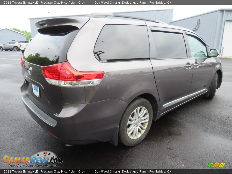 2012 Toyota Sienna XLE Predawn Gray Mica / Light Gray Photo #18