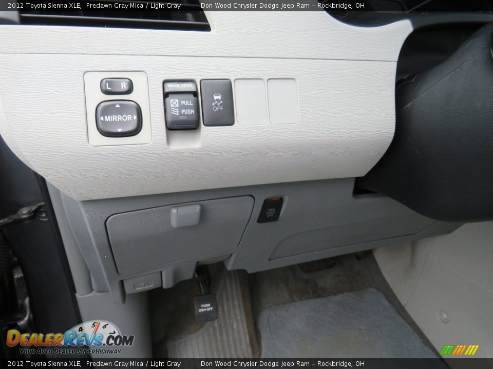 2012 Toyota Sienna XLE Predawn Gray Mica / Light Gray Photo #22