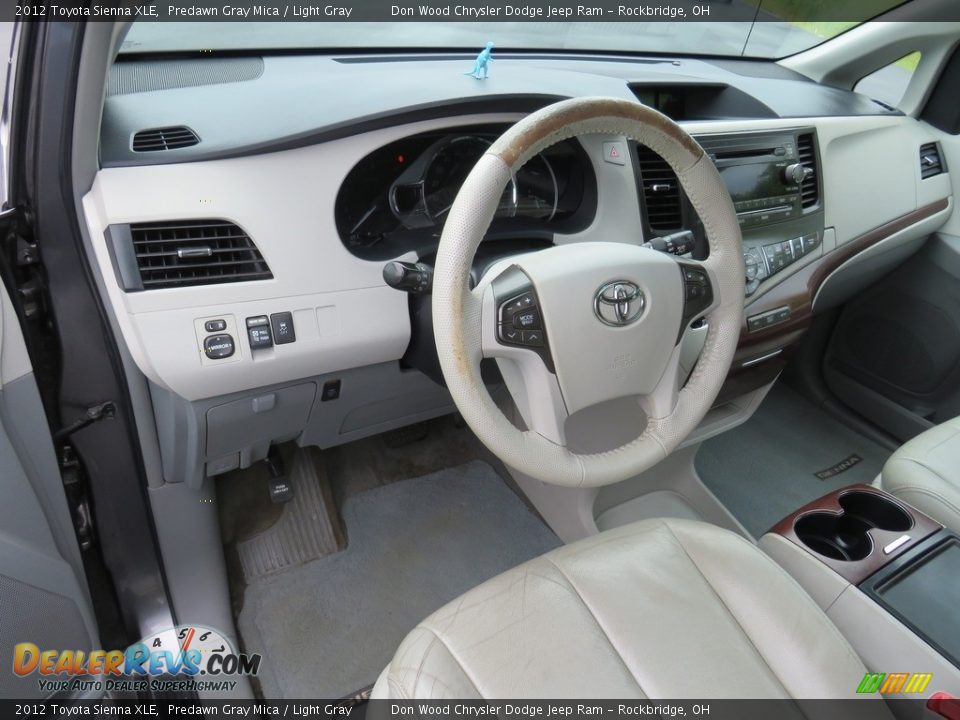 2012 Toyota Sienna XLE Predawn Gray Mica / Light Gray Photo #23