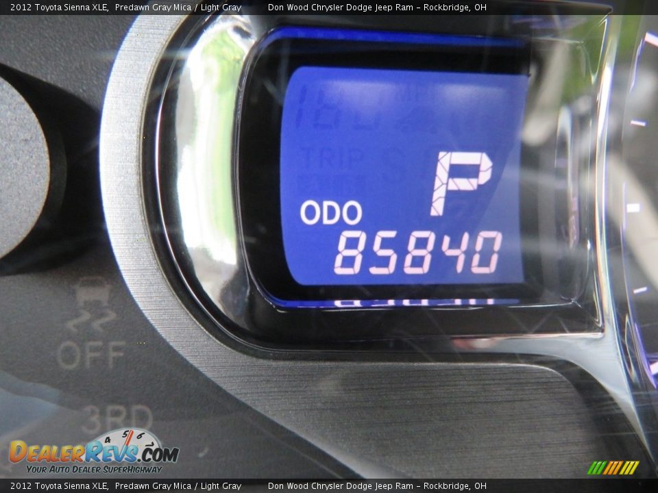 2012 Toyota Sienna XLE Predawn Gray Mica / Light Gray Photo #32
