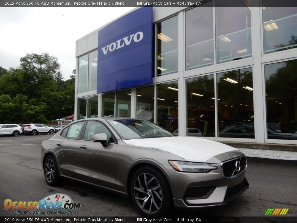 Front 3/4 View of 2019 Volvo S60 T6 AWD Momentum Photo #1