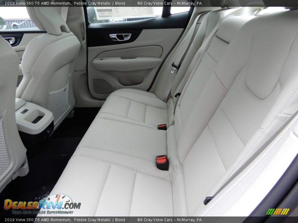 Rear Seat of 2019 Volvo S60 T6 AWD Momentum Photo #8