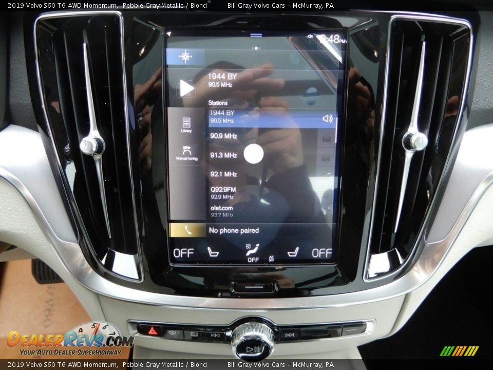 2019 Volvo S60 T6 AWD Momentum Pebble Gray Metallic / Blond Photo #15