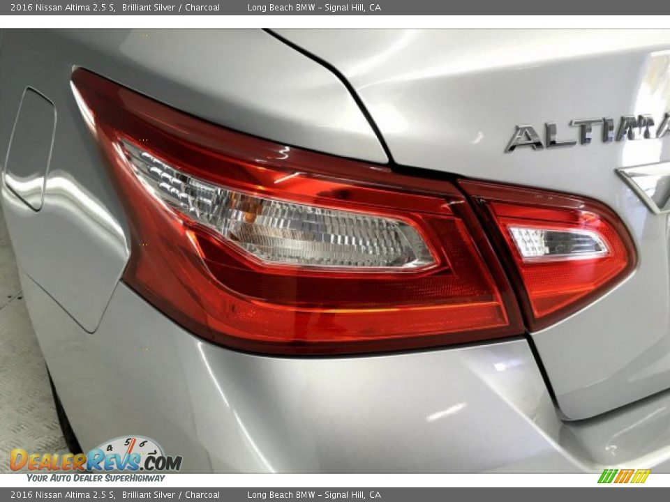 2016 Nissan Altima 2.5 S Brilliant Silver / Charcoal Photo #22