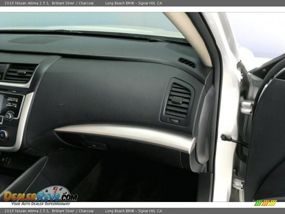 2016 Nissan Altima 2.5 S Brilliant Silver / Charcoal Photo #24