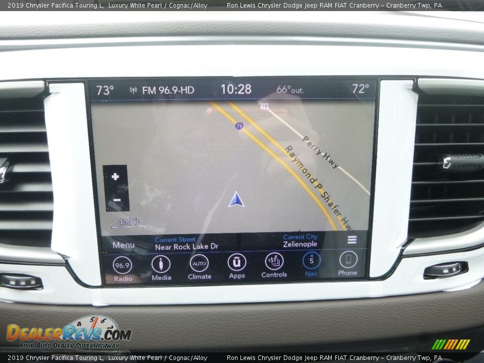 2019 Chrysler Pacifica Touring L Luxury White Pearl / Cognac/Alloy Photo #17