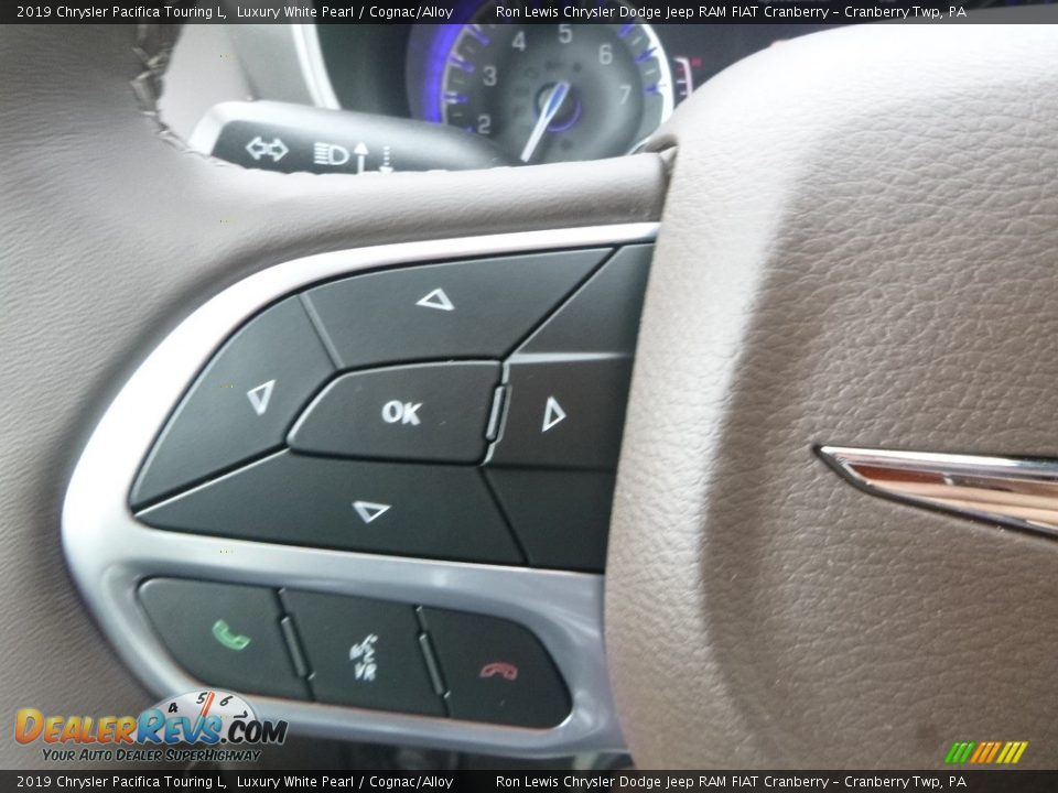 2019 Chrysler Pacifica Touring L Luxury White Pearl / Cognac/Alloy Photo #20