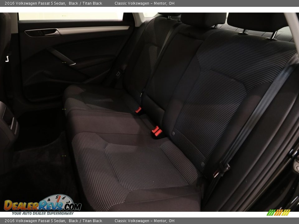 2016 Volkswagen Passat S Sedan Black / Titan Black Photo #19