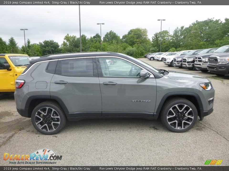 Sting-Gray 2019 Jeep Compass Limited 4x4 Photo #6