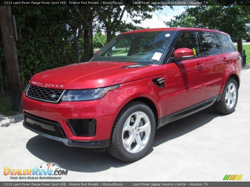 Front 3/4 View of 2019 Land Rover Range Rover Sport HSE Photo #10