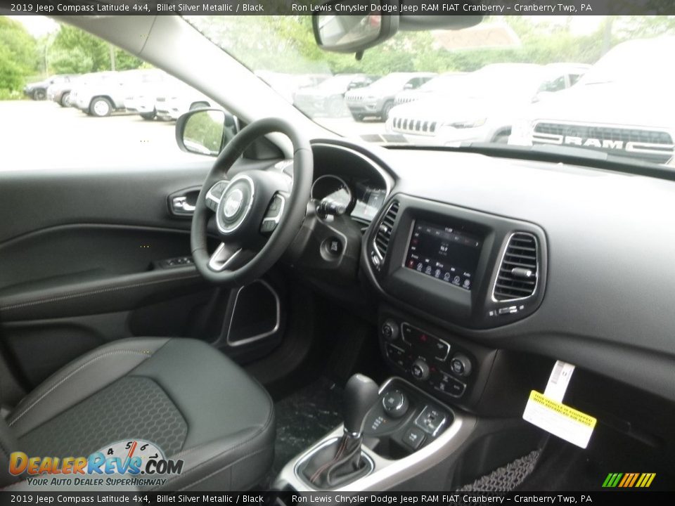 2019 Jeep Compass Latitude 4x4 Billet Silver Metallic / Black Photo #11
