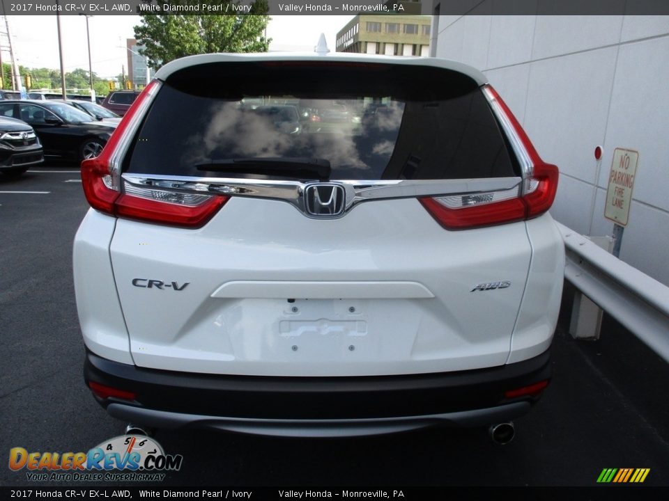 2017 Honda CR-V EX-L AWD White Diamond Pearl / Ivory Photo #4