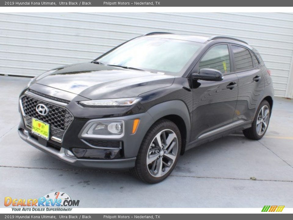Front 3/4 View of 2019 Hyundai Kona Ultimate Photo #4