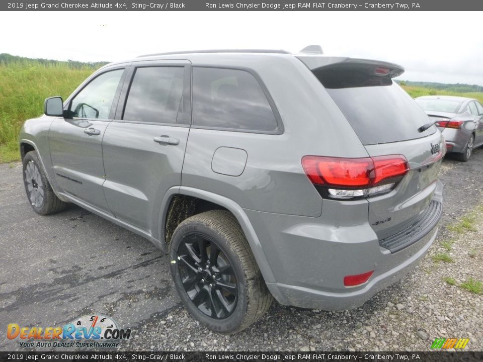 2019 Jeep Grand Cherokee Altitude 4x4 Sting-Gray / Black Photo #3